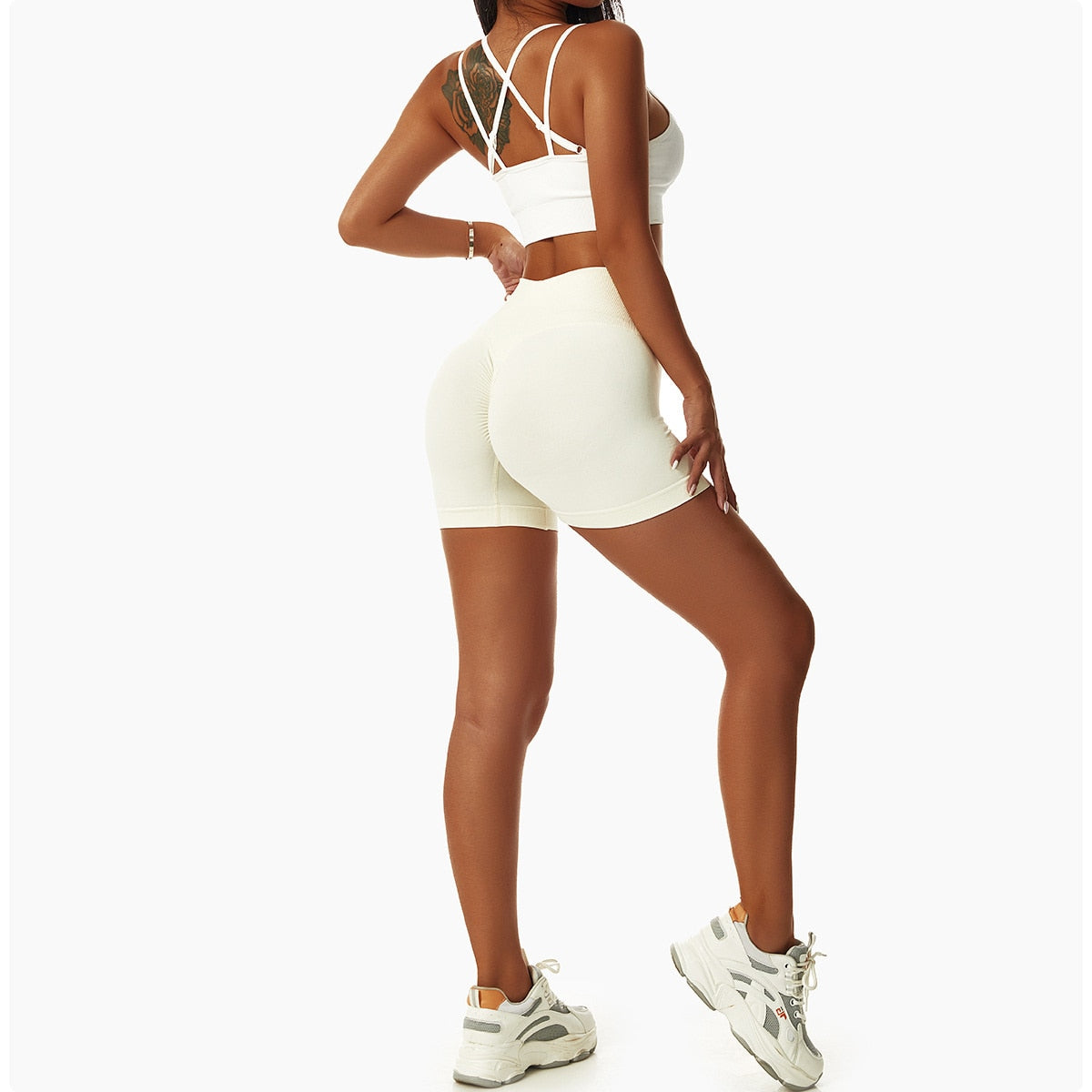 CURVORA™ HIP LIFTING SHORTS