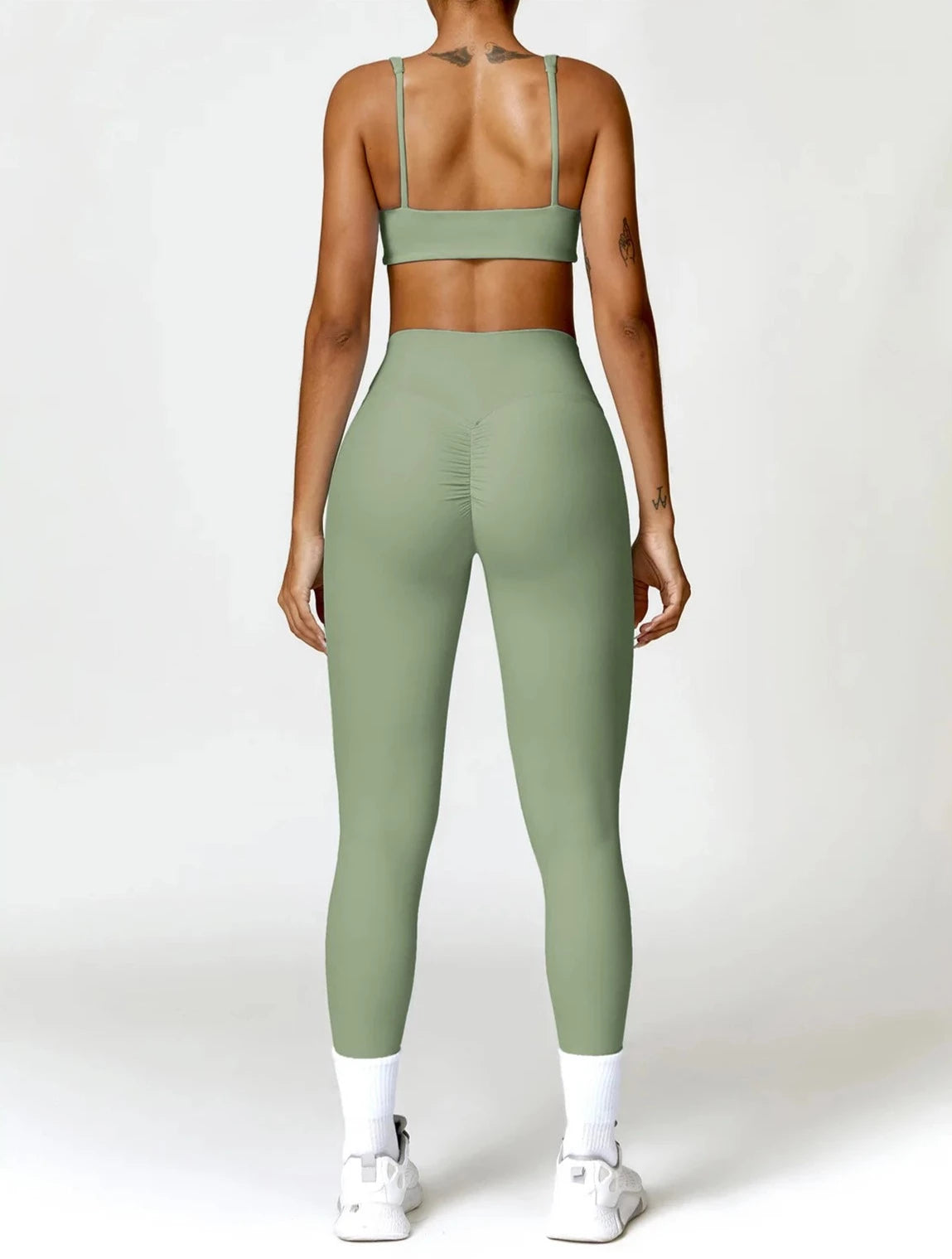 GLAMMOVE™ PERFORMANCE SET - LEGGINGS + TOP