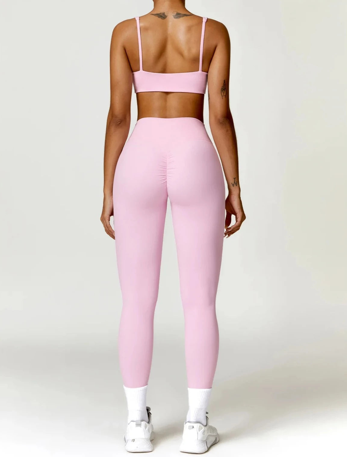 GLAMMOVE™ PERFORMANCE SET - LEGGINGS + TOP